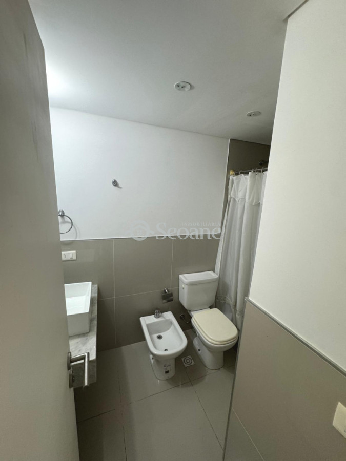 Apartamento ID.257 - Almeria, A Una Cuadra Del Mar, Luminoso