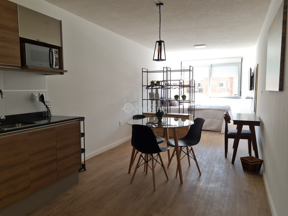 Apartamento ID.539 - Benito Blanco a una cuadra de la Rambla, Nuevo, Amoblado