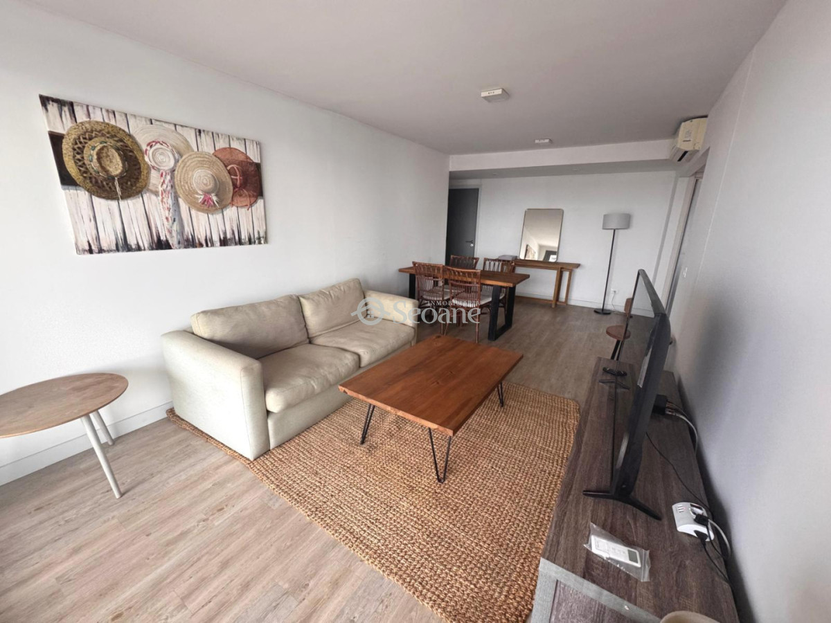 Apartamento ID.449 - A Pasos Del Golf Amoblado, Piso Alto - Excelente Terraza Con Parrillero