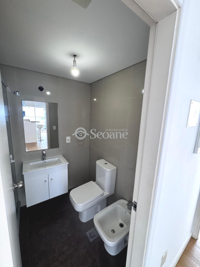 Apartamento ID.236 - E Tower, Al Frente, Piso Alto, Orientación Norte - Confort Y Seguridad