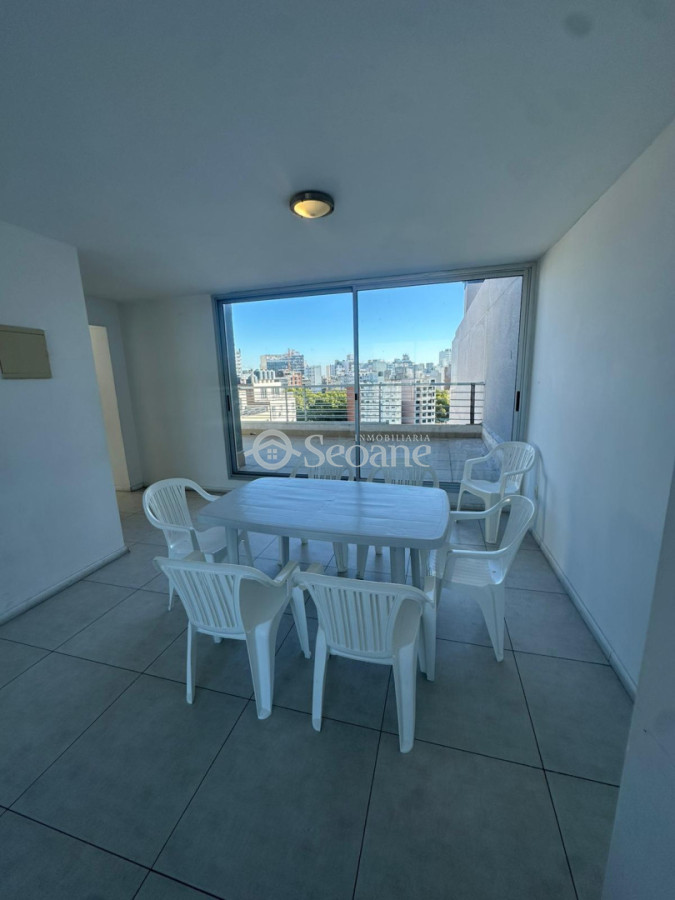 Apartamento ID.562 - Constituyente y Gaboto, al frente, con garaje