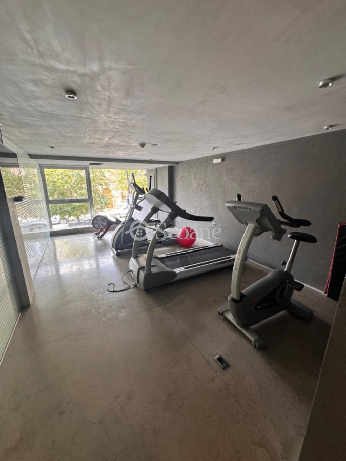 Apartamento ID.449 - A Pasos Del Golf Amoblado, Piso Alto - Excelente Terraza Con Parrillero