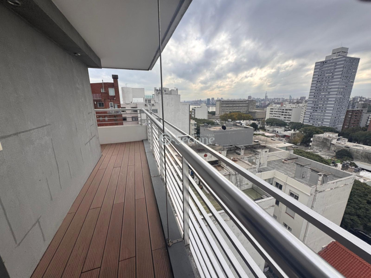 Apartamento ID.449 - A Pasos Del Golf Amoblado, Piso Alto - Excelente Terraza Con Parrillero