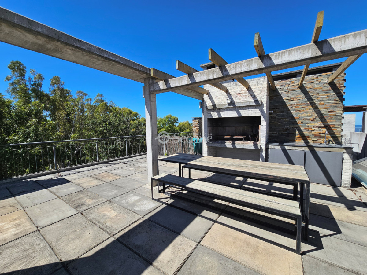 Apartamento ID.561 - Excelente opción - Próximo al mar y con parrillero de uso exclusivo