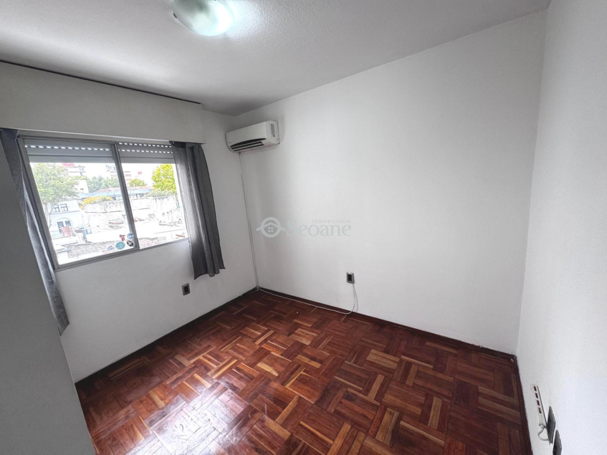 Apartamento ID.567 - Gonzalo Ramirez y Eduardo Acevedo - Prox  a Facultades