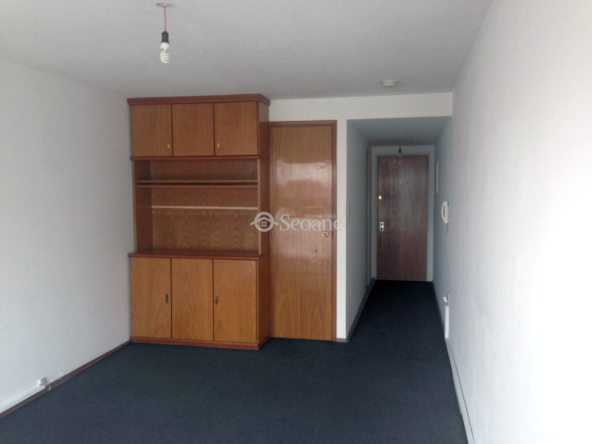 Apartamento ID.341 - Bvar España Y Ellauri -  Cocina Definida