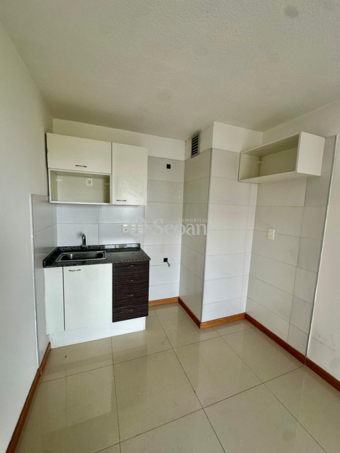 Apartamento ID.169 - Piso Alto, A Pasos De La Universidad, Uruguay Y F. Crespo