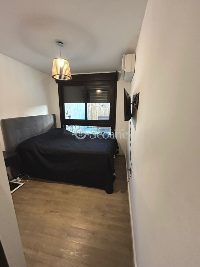 Apartamento ID.268 - Verdi, Próximo A Rambla Y Servicios, Patio Uso Exclusivo