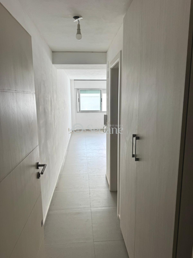 Apartamento ID.257 - Almeria, A Una Cuadra Del Mar, Luminoso