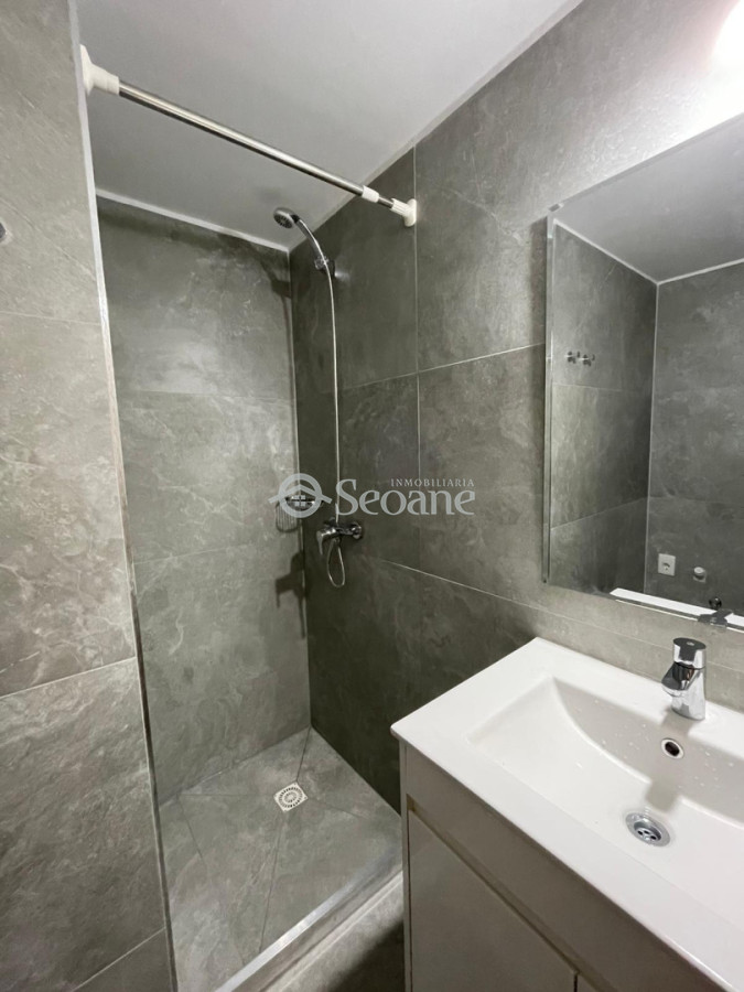 Apartamento ID.341 - Bvar España Y Ellauri -  Cocina Definida