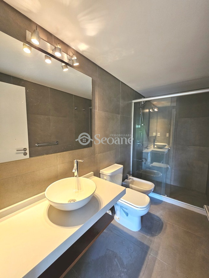 Apartamento ID.15 - Próximo A Servicios, Vista Lateral Al Lago, Parrillero Propio