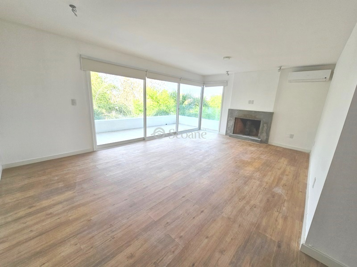 Apartamento ID.15 - Próximo A Servicios, Vista Lateral Al Lago, Parrillero Propio