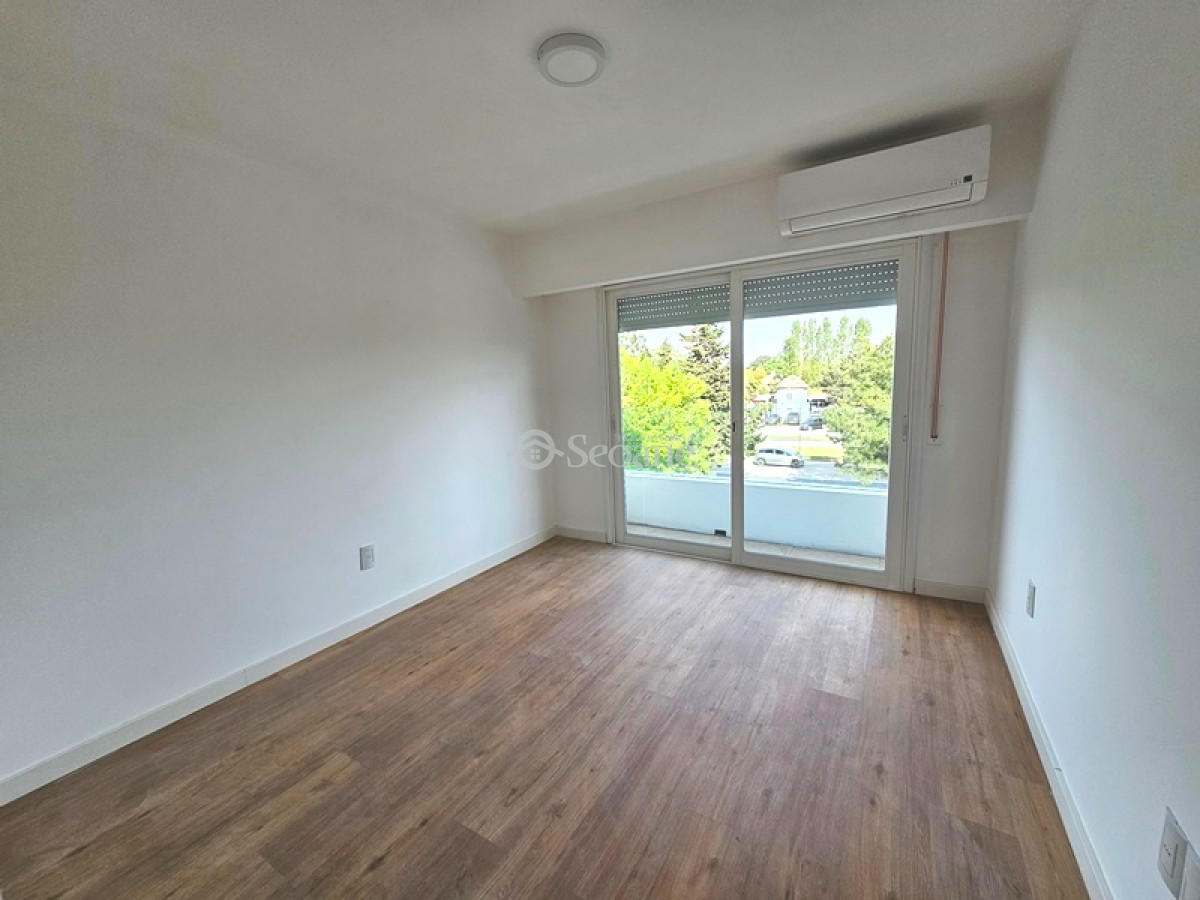 Apartamento ID.15 - Próximo A Servicios, Vista Lateral Al Lago, Parrillero Propio