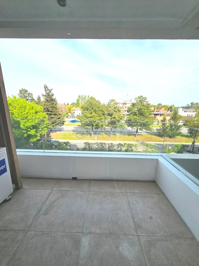 Apartamento ID.15 - Próximo A Servicios, Vista Lateral Al Lago, Parrillero Propio