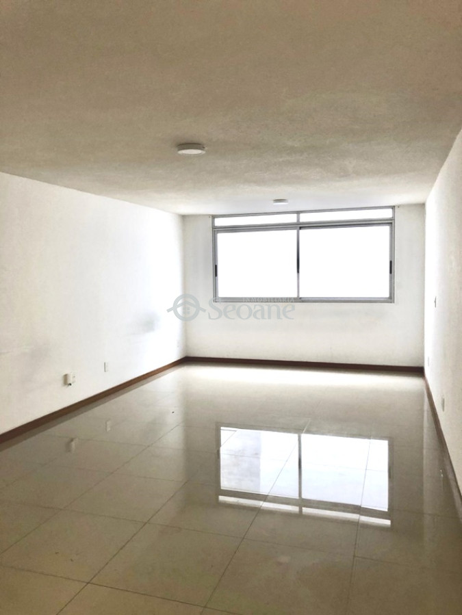 Apartamento ID.178 - Uruguay Y F Crespo, 45 M2, Piso Alto, Luminoso