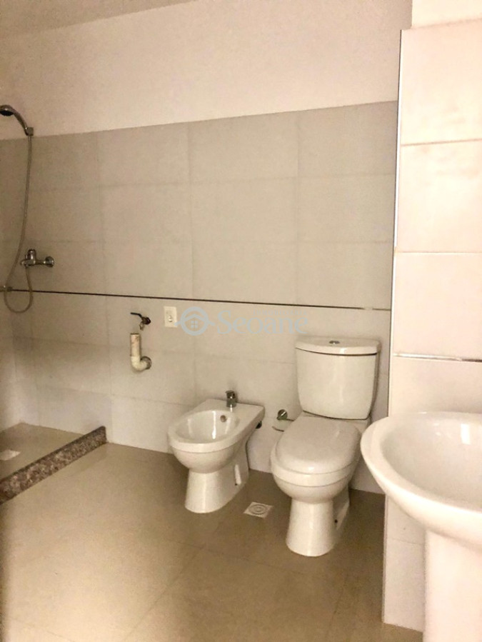 Apartamento ID.178 - Uruguay Y F Crespo, 45 M2, Piso Alto, Luminoso