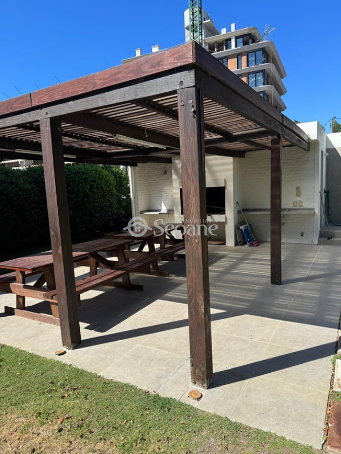 Apartamento ID.17 -  Rambla De Barra De Carrasco, Estufa A Leña, Parrillero, Piscina