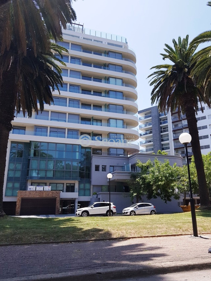 Apartamento ID.197 - Frente Al Golf, Piso Alto, Equipamiento De Diseño, Dos Garajes