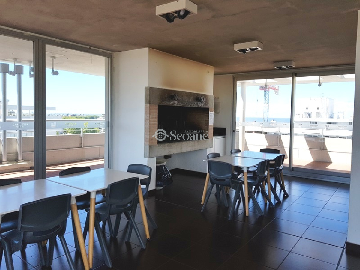 Apartamento ID.236 - E Tower, Al Frente, Piso Alto, Orientación Norte - Confort Y Seguridad