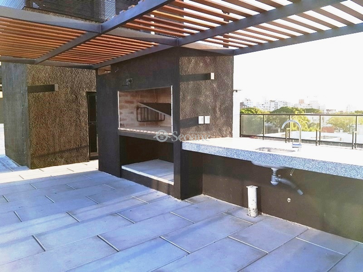 Apartamento ID.253 - Sobre Verdi, Amplia Terraza de uso exclusivo, Con Parrillero
