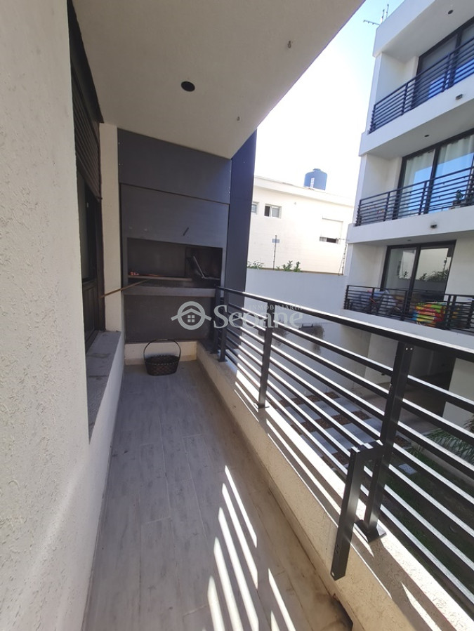 Apartamento ID.253 - Sobre Verdi, Amplia Terraza de uso exclusivo, Con Parrillero