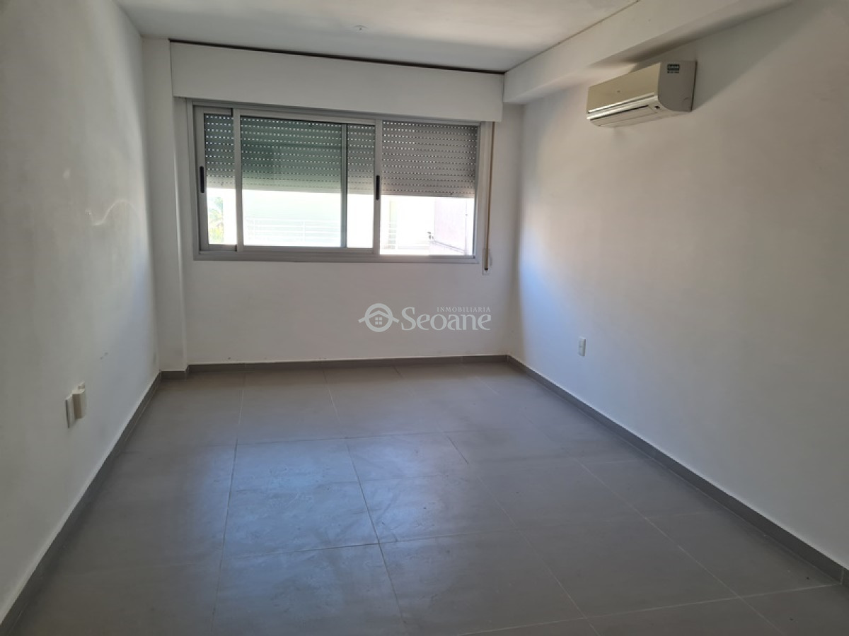 Apartamento ID.257 - Almeria, A Una Cuadra Del Mar, Luminoso