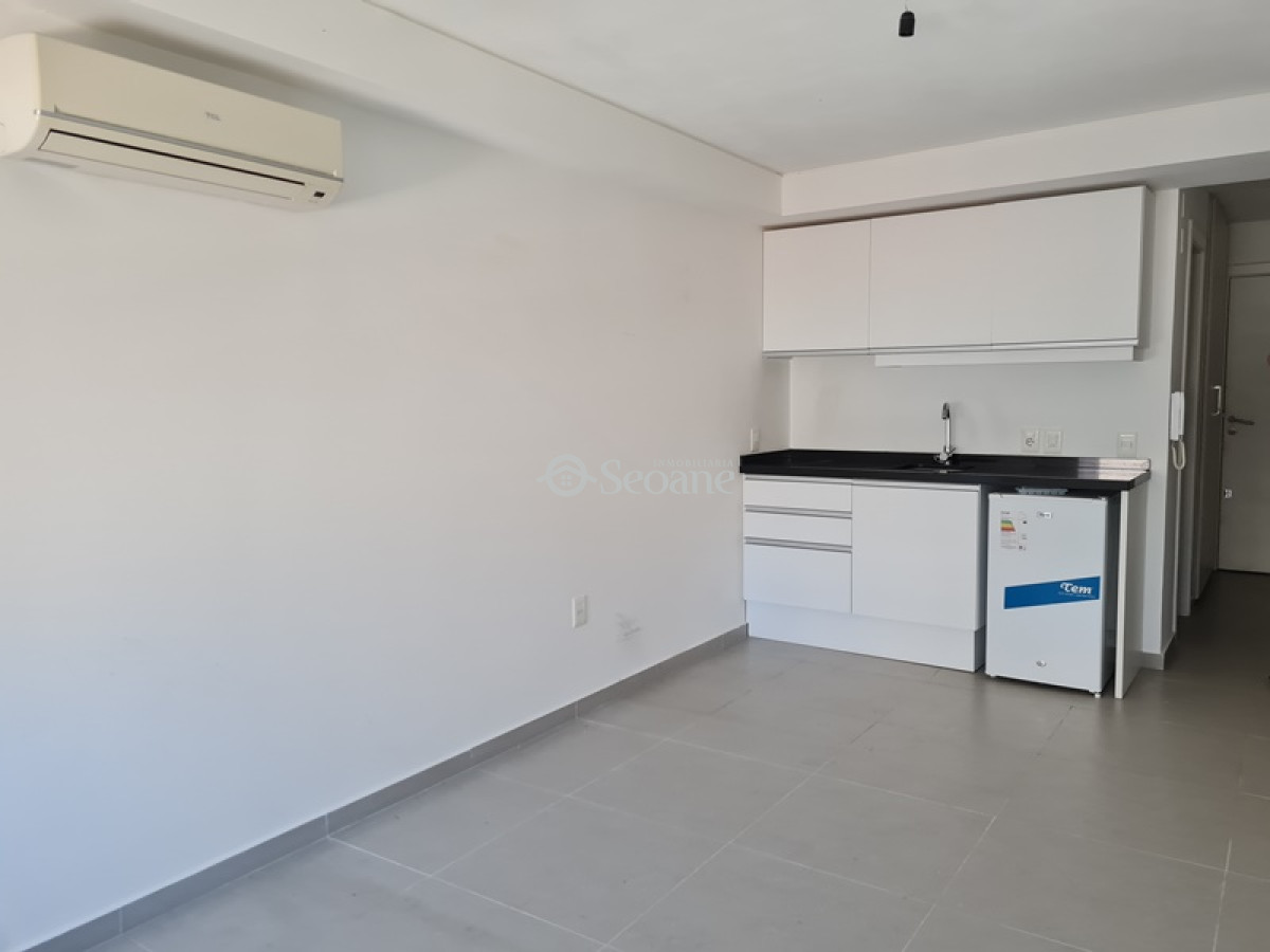 Apartamento ID.257 - Almeria, A Una Cuadra Del Mar, Luminoso