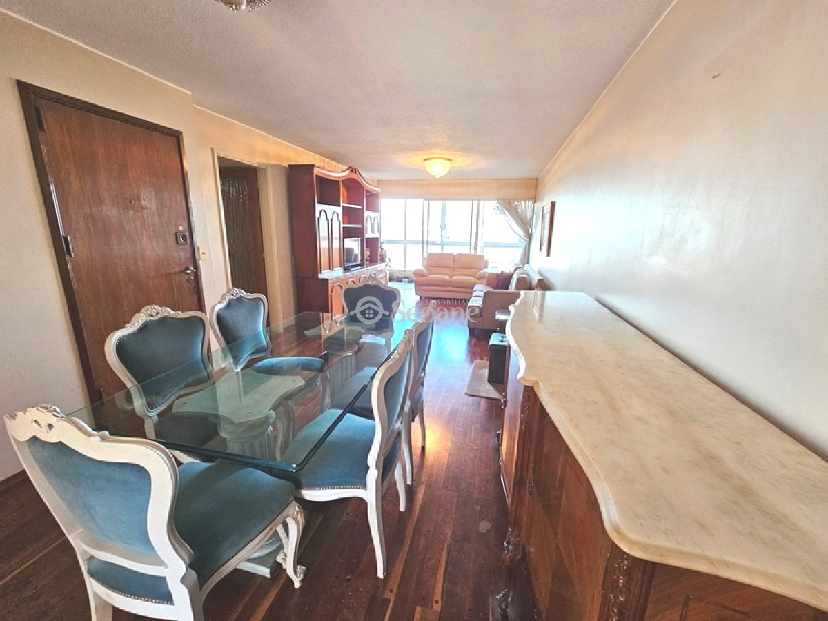 Apartamento ID.273 - Nuevo Precio - Sobre Rambla De Malvín, Una Planta Por Piso Con Acceso Por Orinoco