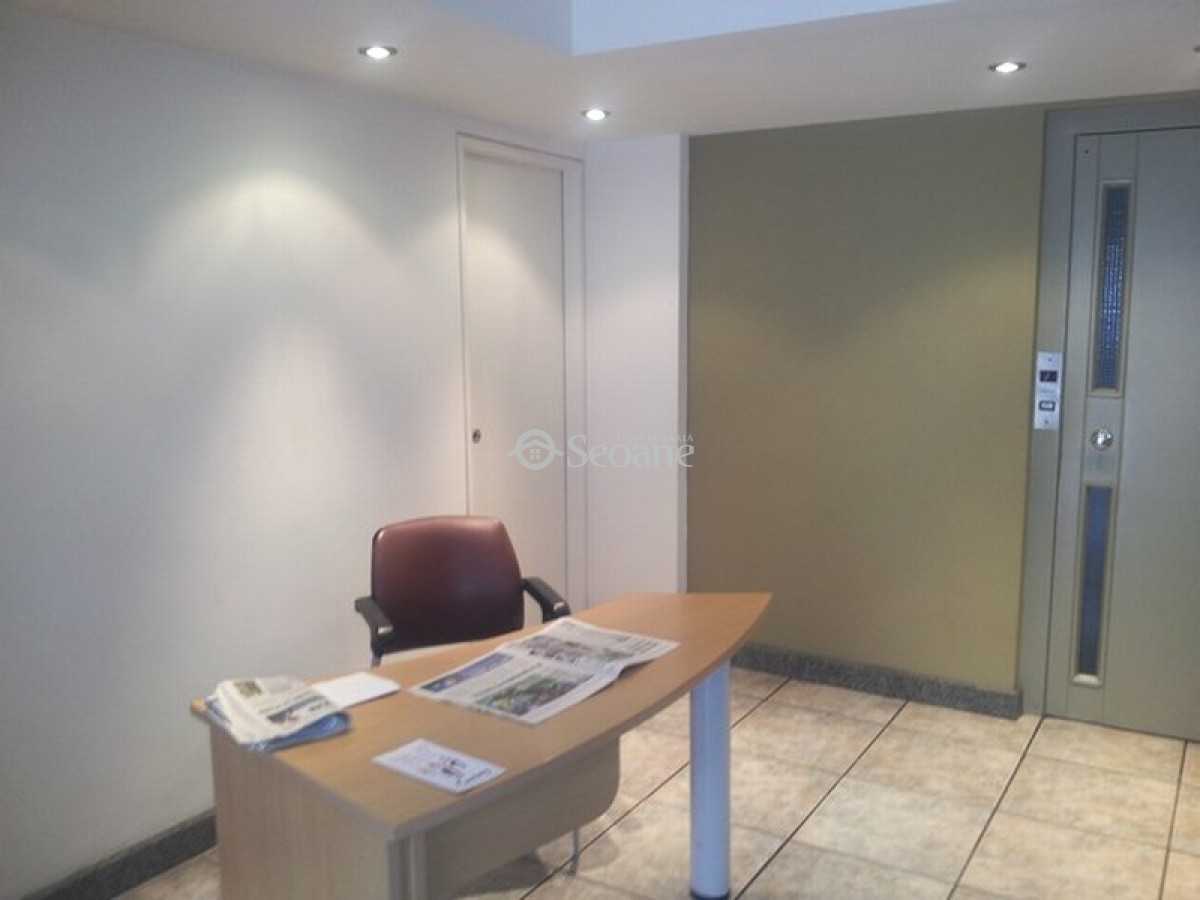 Apartamento ID.335 - Oportunidad - Solano Antuña A Pasos De 21 De Setiembre, Al Frente