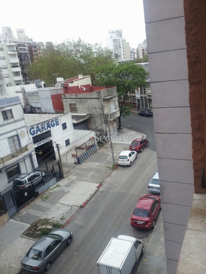 Apartamento ID.335 - Oportunidad - Solano Antuña A Pasos De 21 De Setiembre, Al Frente