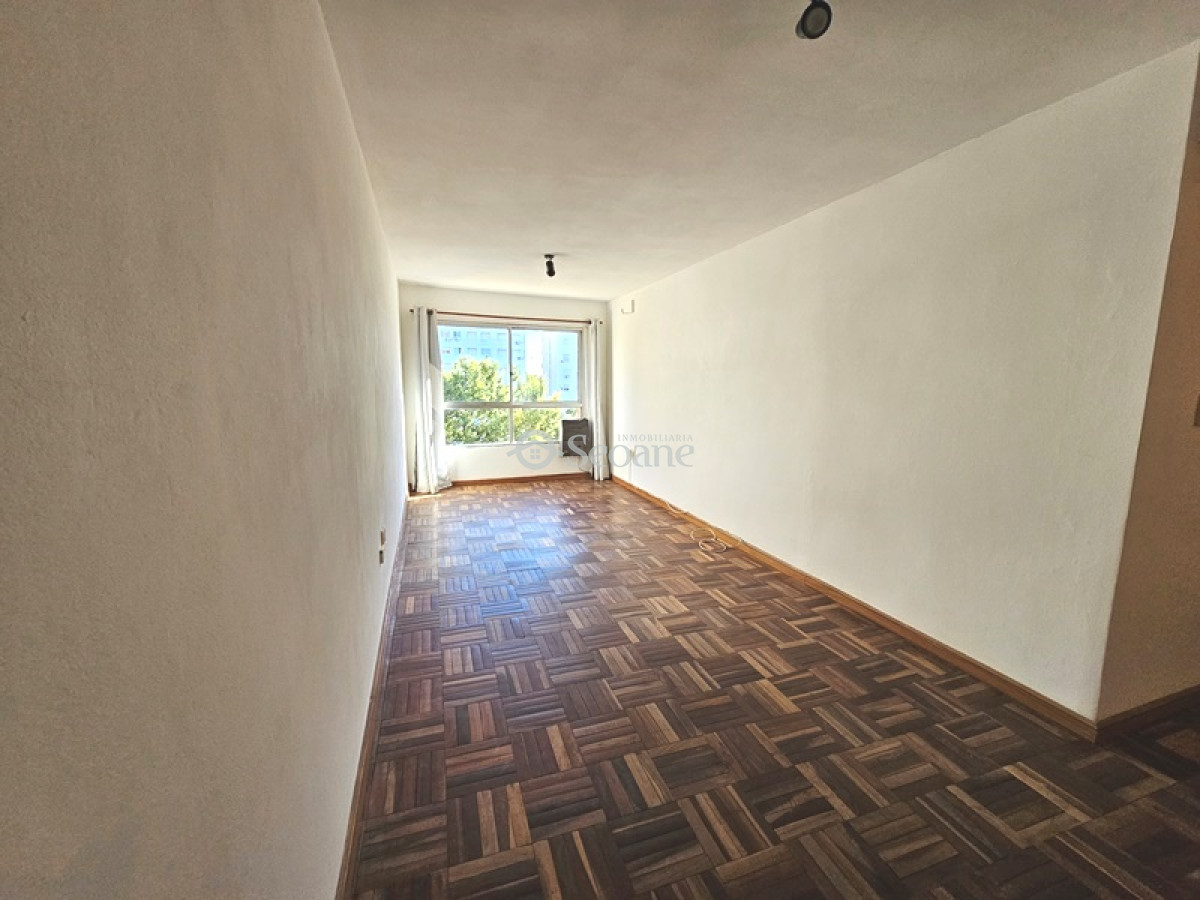 Apartamento ID.335 - Oportunidad - Solano Antuña A Pasos De 21 De Setiembre, Al Frente