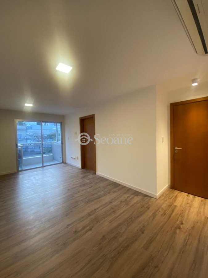 Apartamento ID.376 - Ponce Y Pouey - Reciclado, Con Garaje, Patio Y Terraza