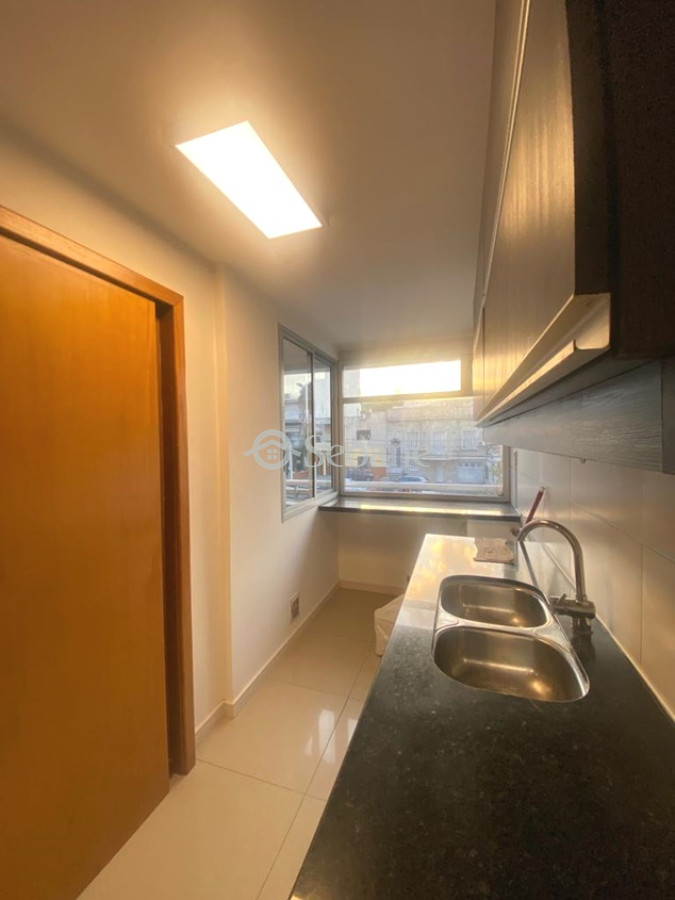 Apartamento ID.376 - Ponce Y Pouey - Reciclado, Con Garaje, Patio Y Terraza