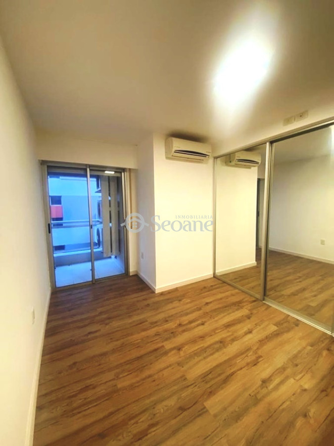 Apartamento ID.376 - Ponce Y Pouey - Reciclado, Con Garaje, Patio Y Terraza