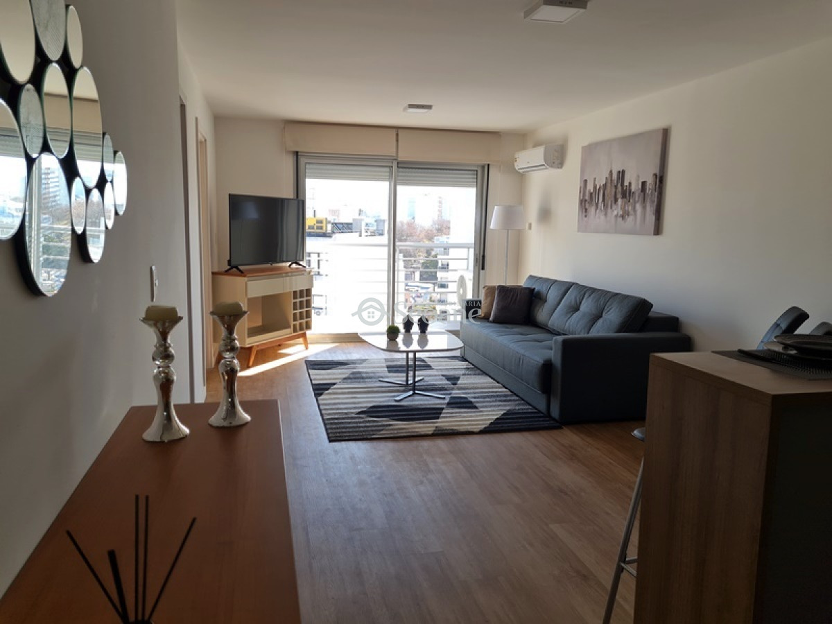 Apartamento ID.380 - Proximo A WTC, Finamente Equipado, Piso Alto al Frente