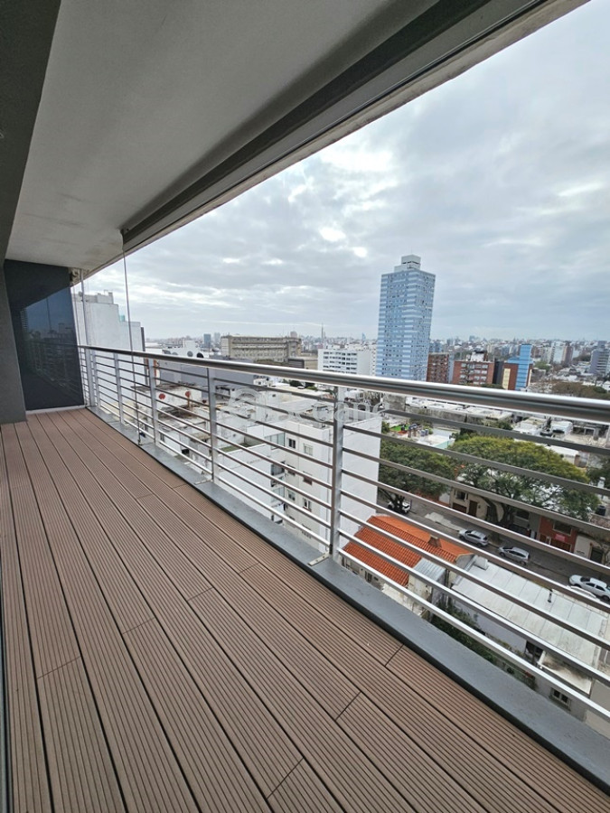 Apartamento ID.435 - A Pasos De La Rambla Y Del Golf, Moderno, Garaje Amplio, Piso Alto