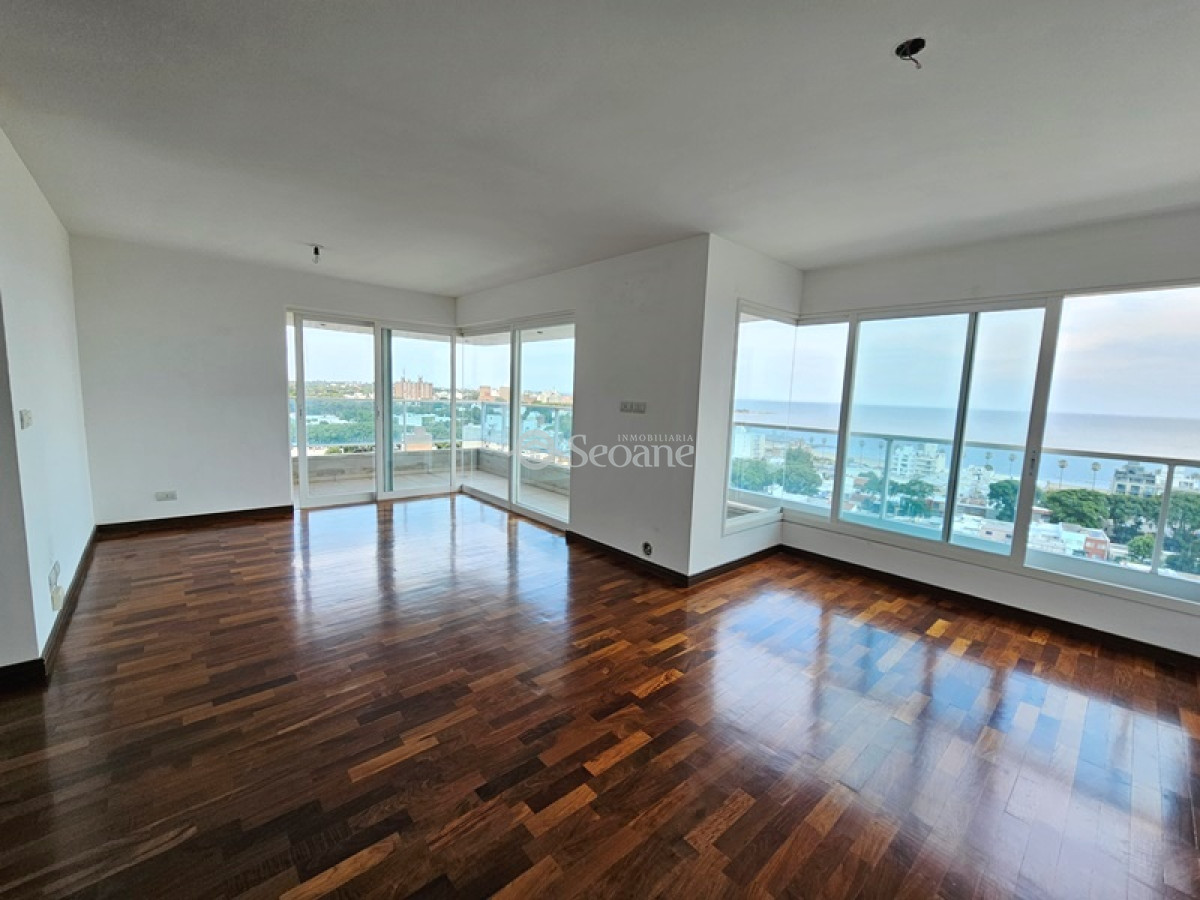 Apartamento ID.52 - Diamantis - Piso Alto, Vista Despejada Al Mar