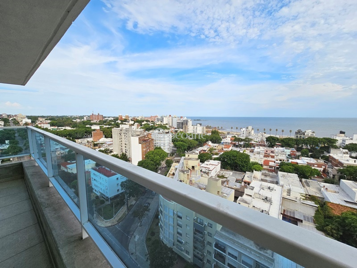 Apartamento ID.52 - Diamantis - Piso Alto, Vista Despejada Al Mar