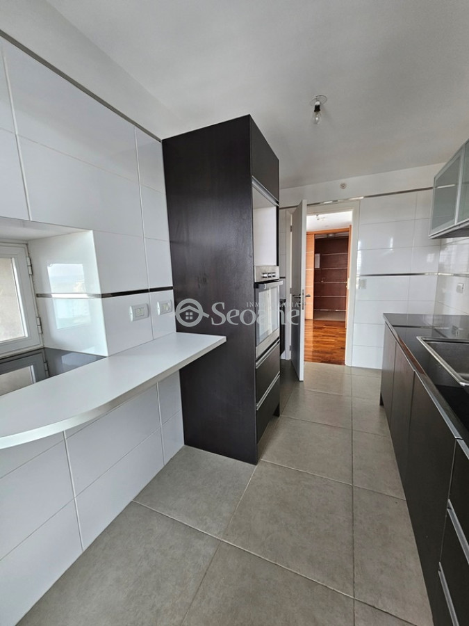 Apartamento ID.52 - Diamantis - Piso Alto, Vista Despejada Al Mar