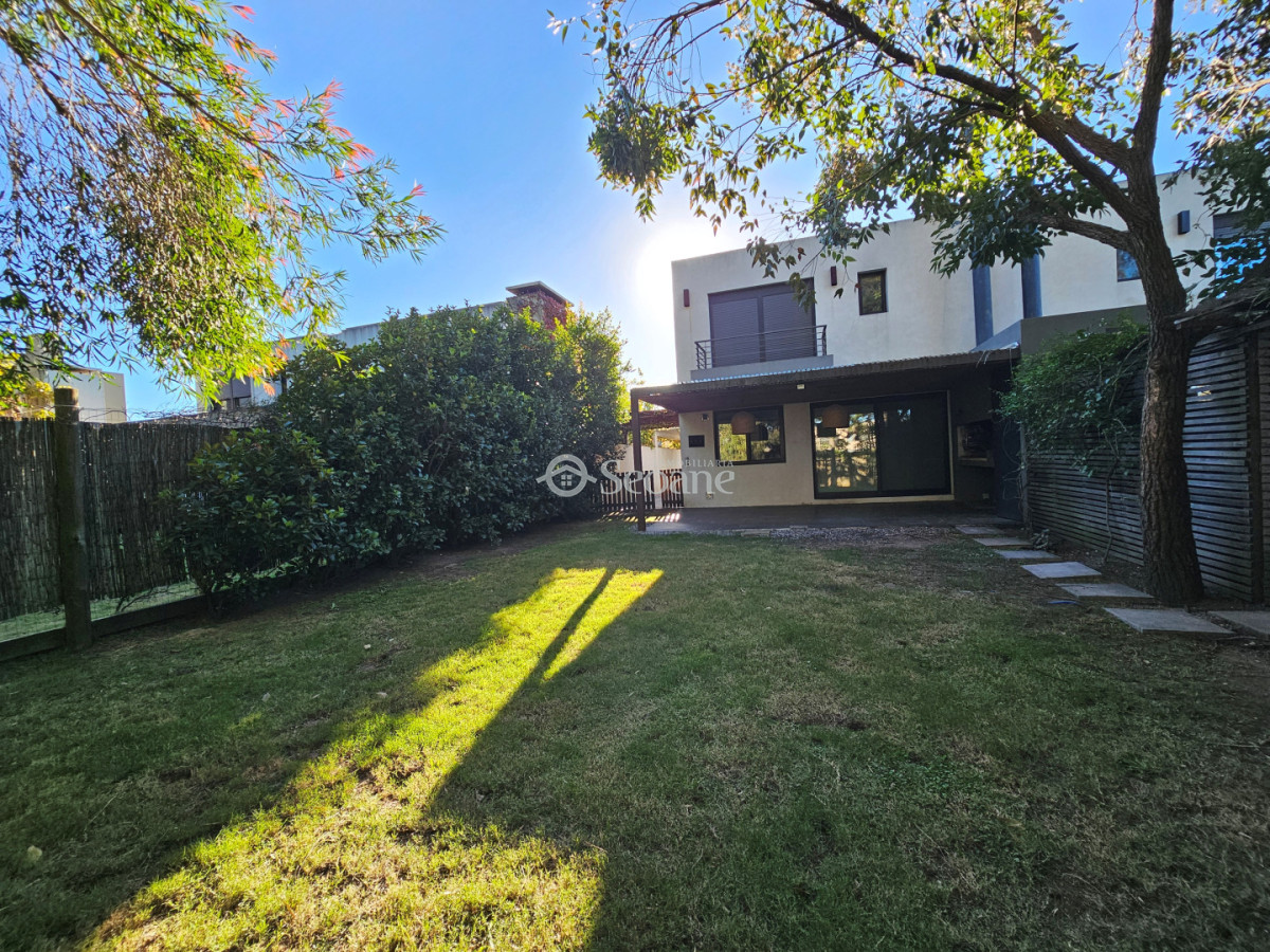 Casa ID.112 - San Nicolás - Excelente Construcción - Moderna Y Segura