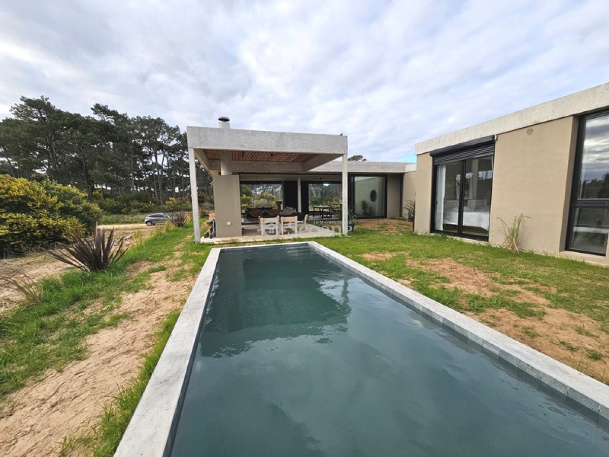 Casa ID.204 - Barrio Privado Reserva Montoya  - Moderna con piscina - Temporada 2026