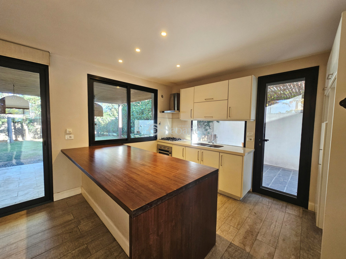 Casa ID.112 - San Nicolás - Excelente Construcción - Moderna Y Segura