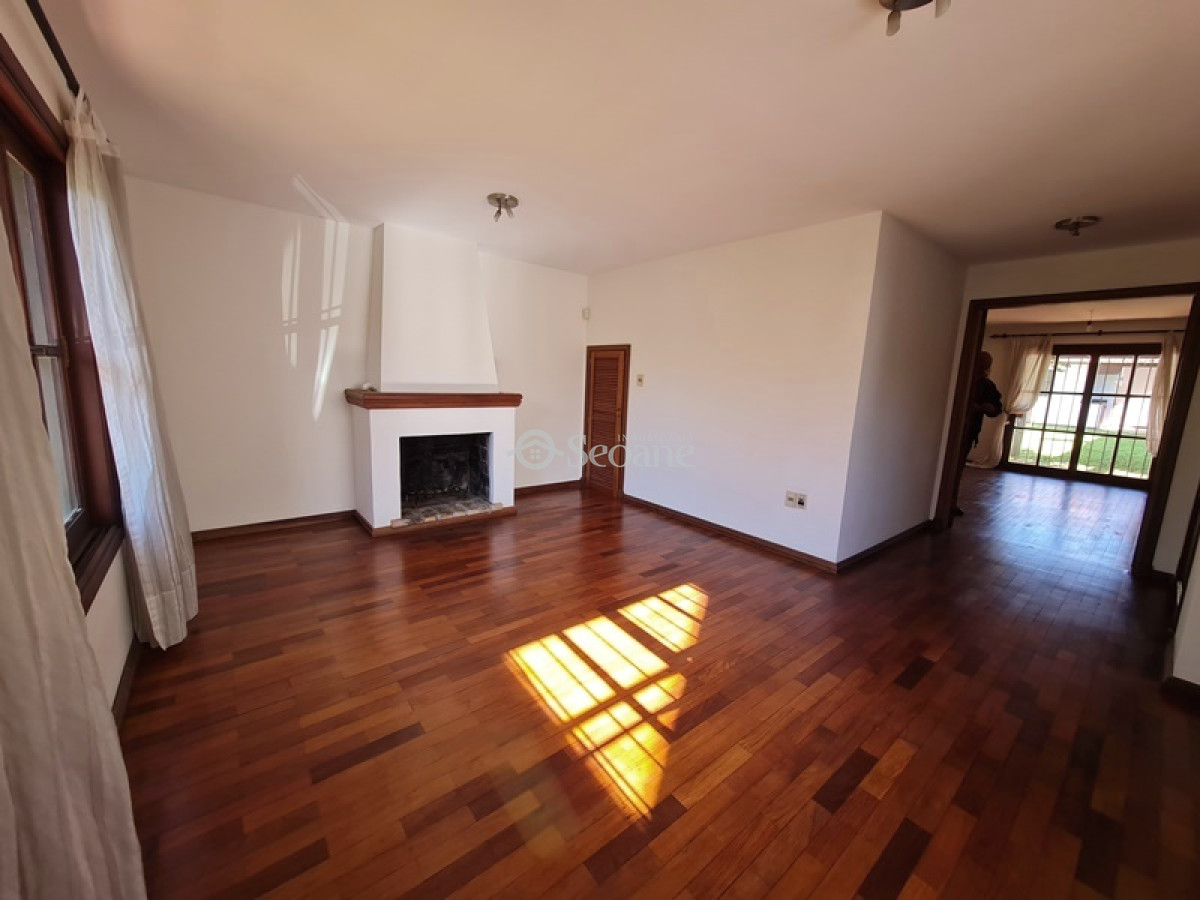 Casa ID.103 - Orleans - Impecable - Cálida Y Soleada 