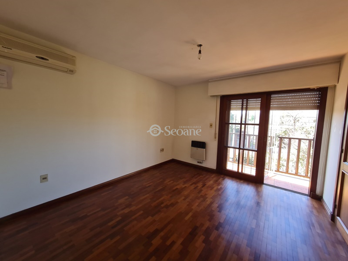 Casa ID.103 - Orleans - Impecable - Cálida Y Soleada 