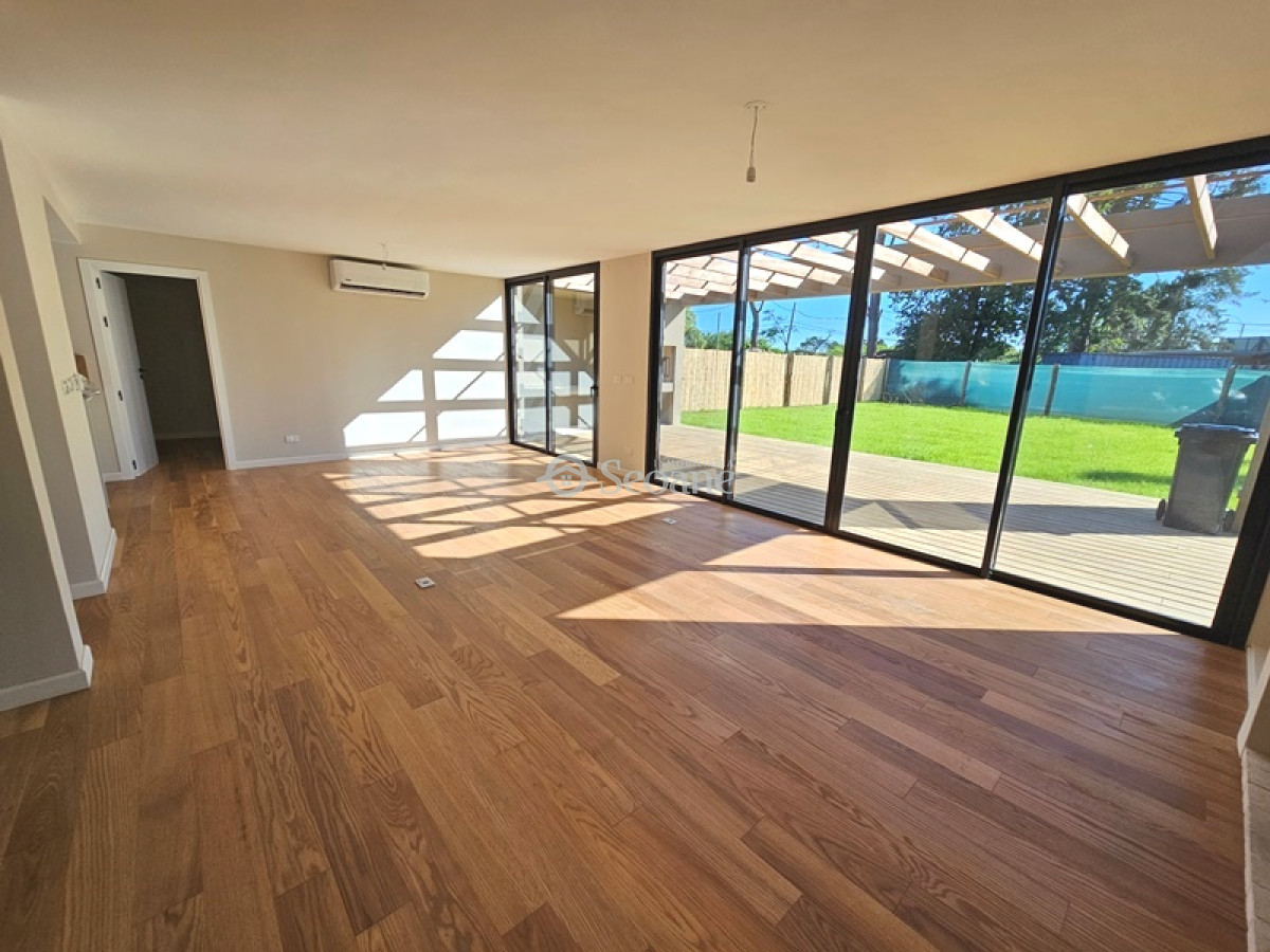 Casa ID.199 - Huertas De Los Horneros, 4 Dormitorios, Amplio Terreno