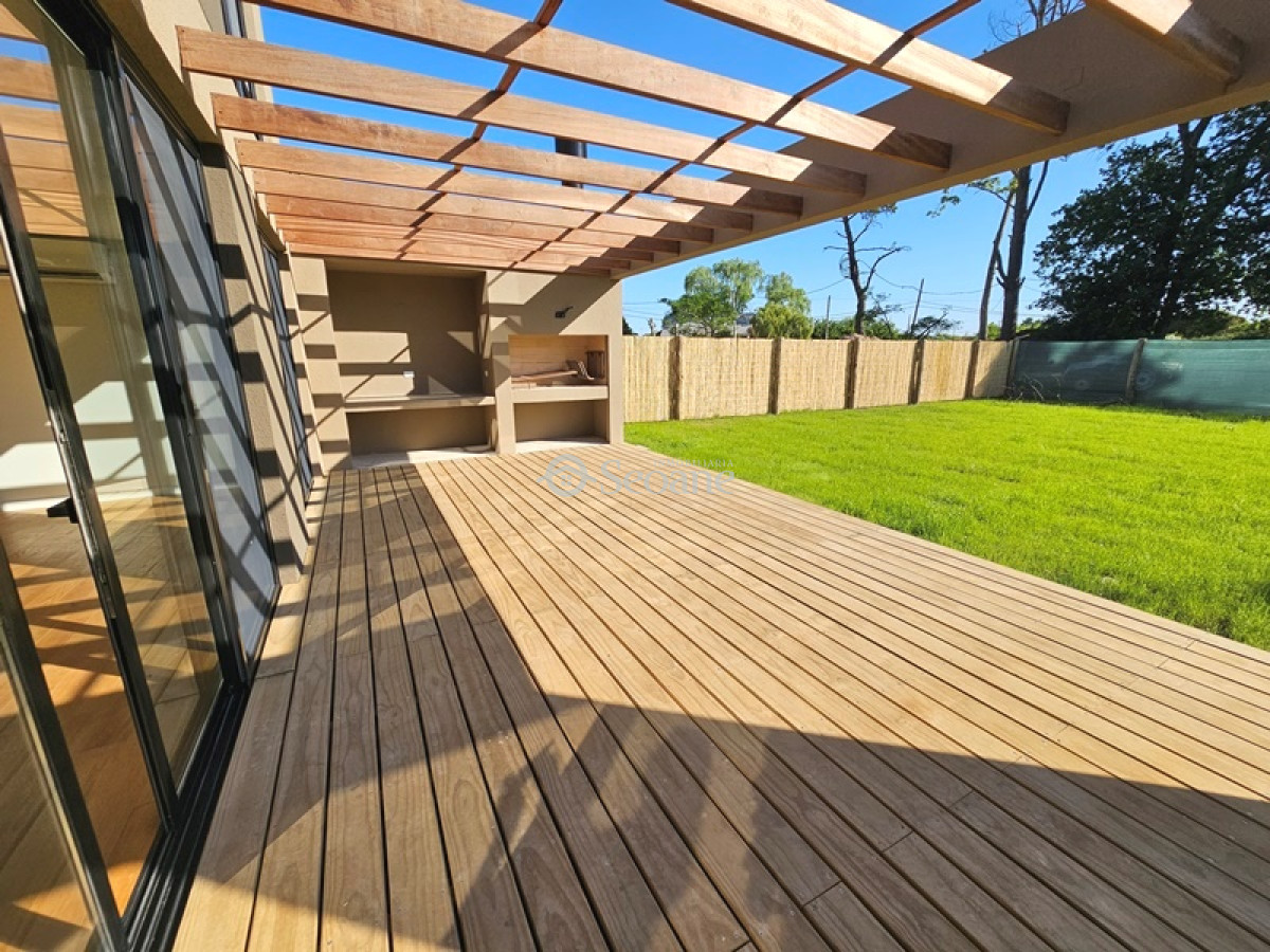 Casa ID.199 - Huertas De Los Horneros, 4 Dormitorios, Amplio Terreno