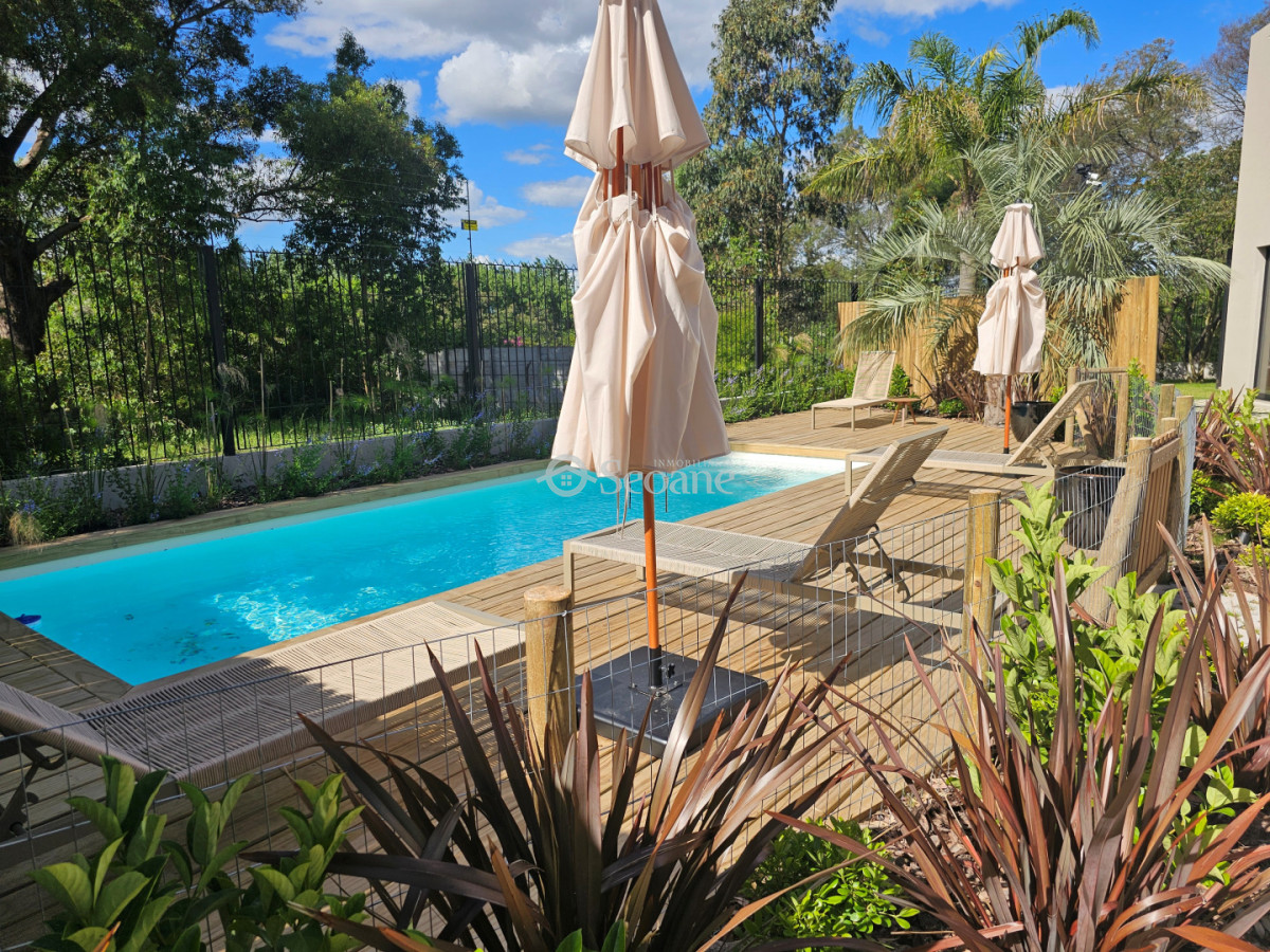 Casa ID.497 - Housing Jardines de Areco - Jardin de Carrasco