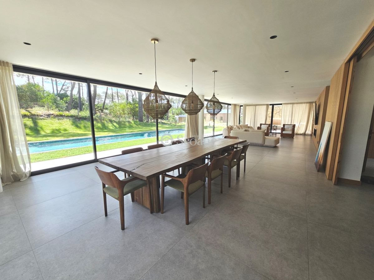 Casa ID.548 - Excepecional residencia en Barrio Privado Reserva Montoya