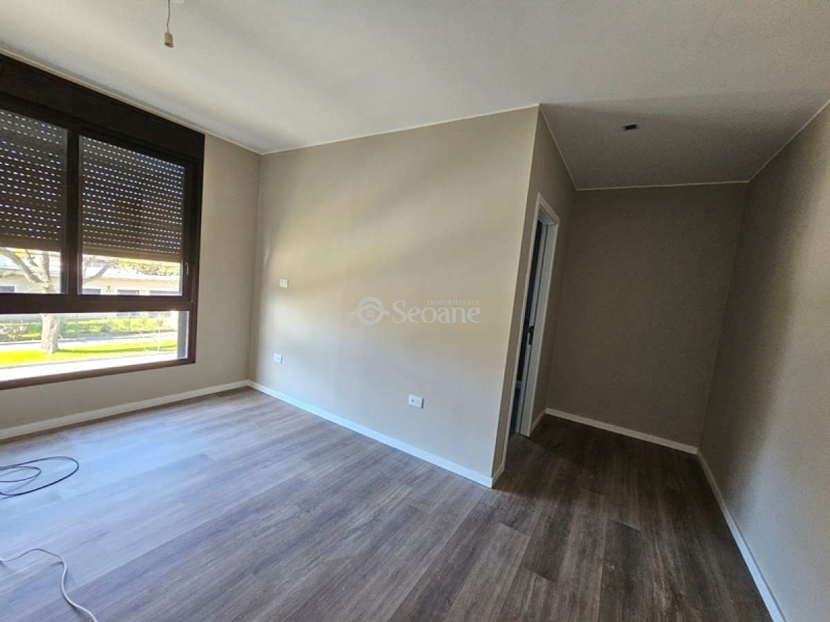 Casa ID.500 - Estrena, Tajes a una cuadra de Av Italia, Zona colegios