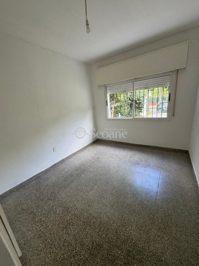 Casa ID.118 - Al Frente, Estufa A Leña Y Parrillero, Espacio Para Auto